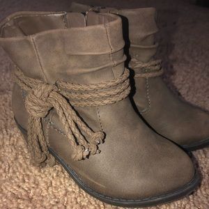 Toddler girl boots